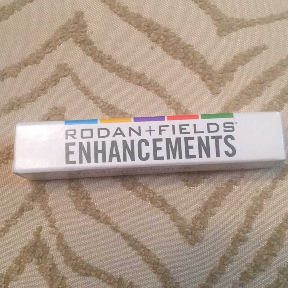 RODAN & FIELDS LIP